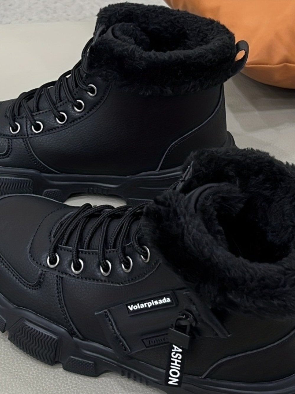 Volarpisada Black Winter Lace-Up Boots